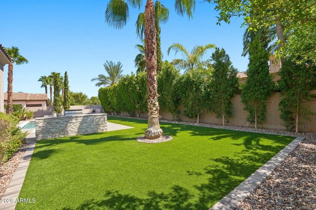 3415 E AQUARIUS Court, Chandler, AZ 85249