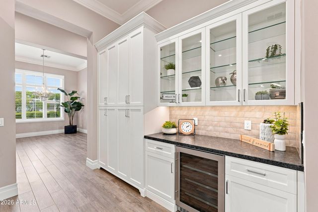3415 E AQUARIUS Court, Chandler, AZ 85249