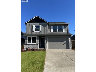 10064 Se VRADENBURG Rd 398, Happy Valley, OR 97086