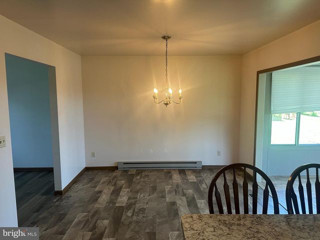 2143 SHERI LN, Mount Joy, PA 17552