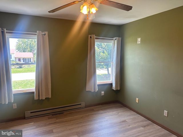 2143 SHERI LN, Mount Joy, PA 17552