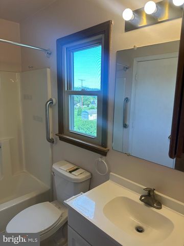 2143 SHERI LN, Mount Joy, PA 17552