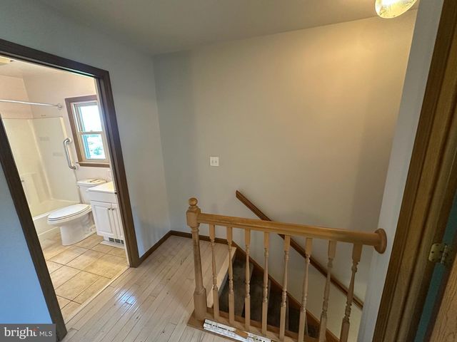 2143 SHERI LN, Mount Joy, PA 17552
