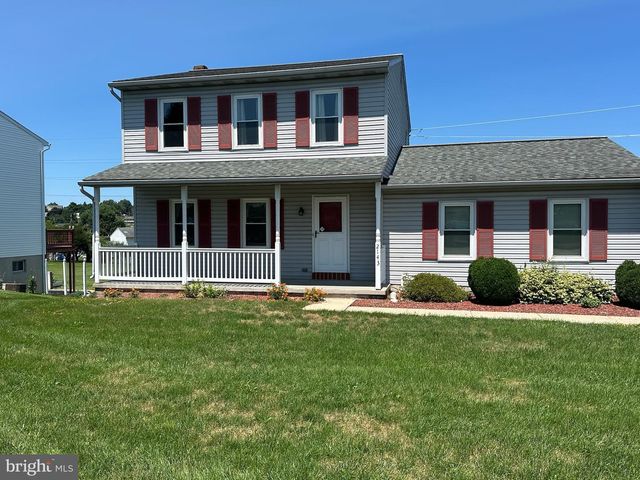 2143 SHERI LN, Mount Joy, PA 17552
