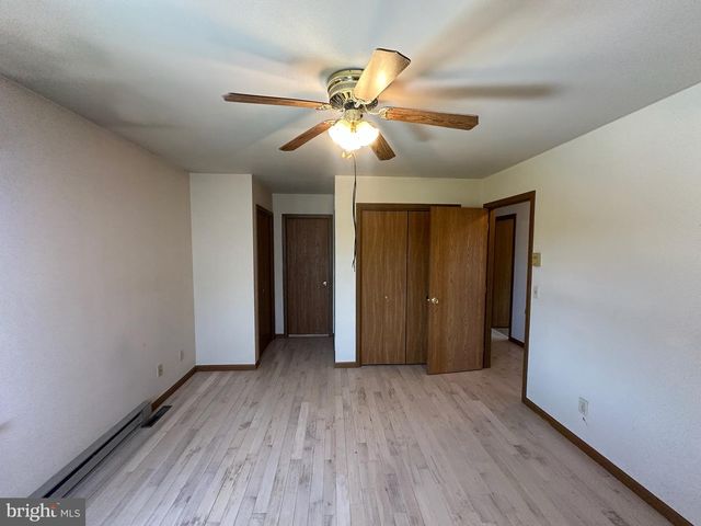 2143 SHERI LN, Mount Joy, PA 17552