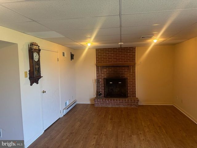 2143 SHERI LN, Mount Joy, PA 17552