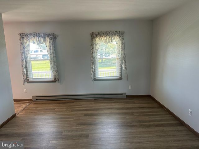 2143 SHERI LN, Mount Joy, PA 17552