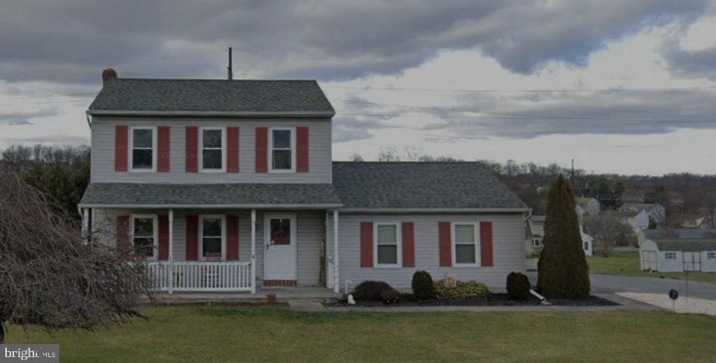 2143 SHERI LN, Mount Joy, PA 17552