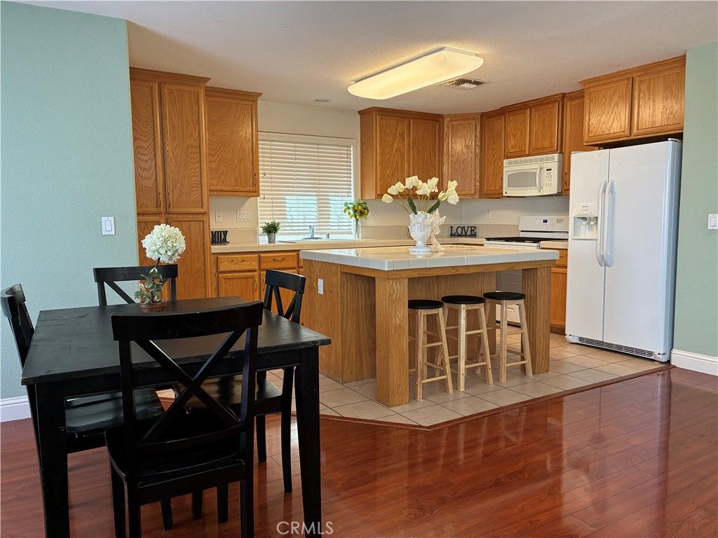 Image 4 of property listing at 4208 Berryesa, Merced, CA 95348