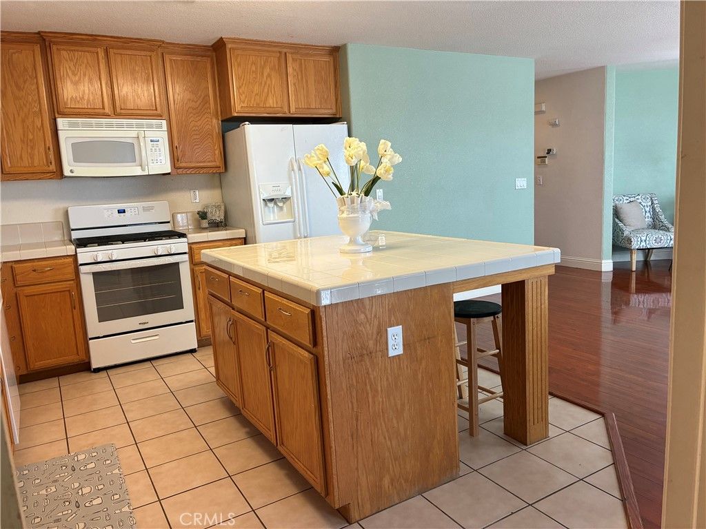 Image 5 of property listing at 4208 Berryesa, Merced, CA 95348