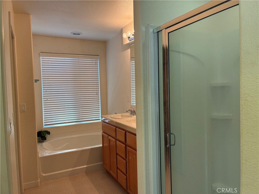 Image 8 of property listing at 4208 Berryesa, Merced, CA 95348