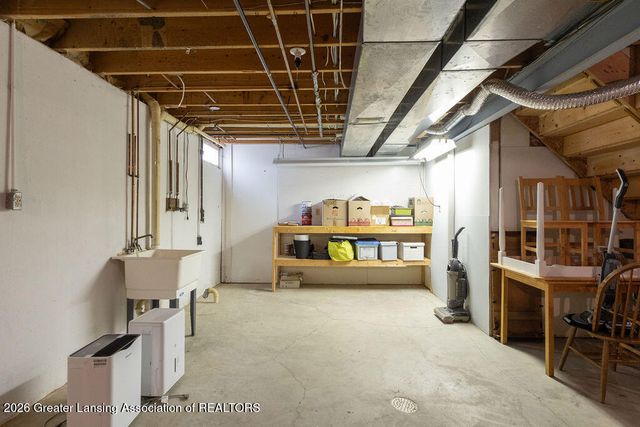 3574 E Hiawatha Drive, Okemos, MI 48864
