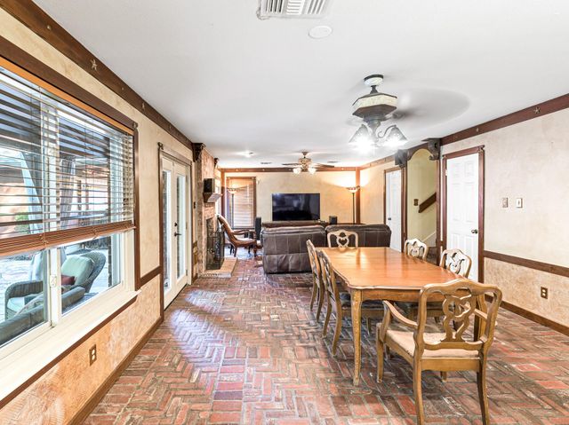 2634 Woodwick Drive, Sugar Land, TX 77479