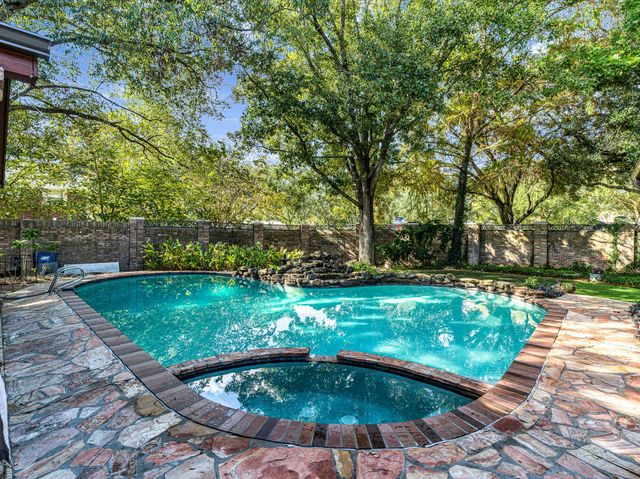 2634 Woodwick Drive, Sugar Land, TX 77479