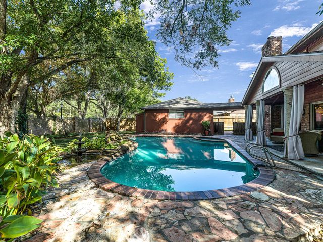 2634 Woodwick Drive, Sugar Land, TX 77479