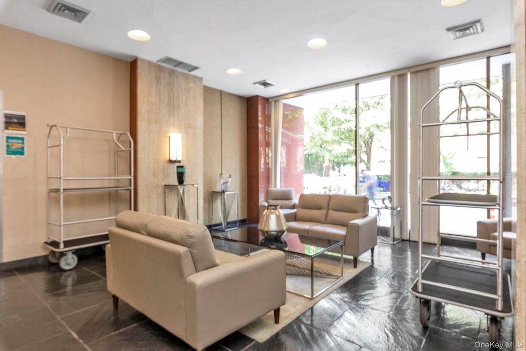 175-20 Wexford Terrace 4X, Jamaica Estates, NY 11432 — photo 3