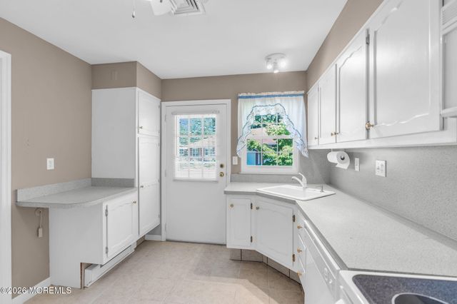 455B Portsmouth Drive, Lakewood, NJ 08701