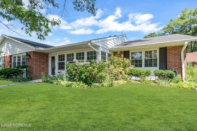 455B Portsmouth Drive, Lakewood, NJ 08701