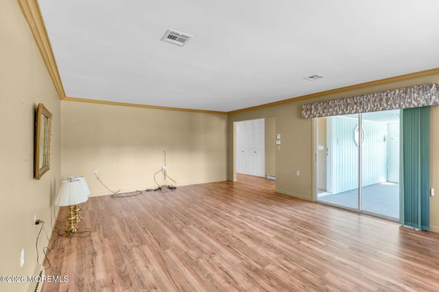 455B Portsmouth Drive, Lakewood, NJ 08701