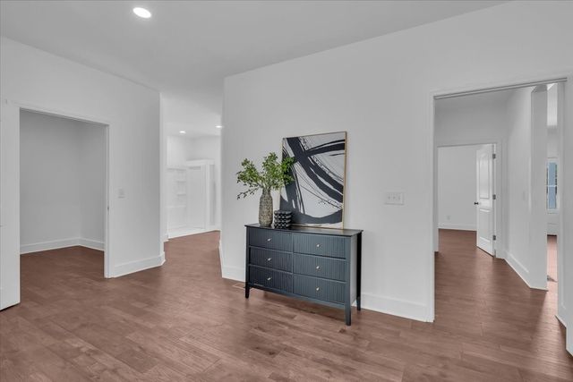 1736 Barker RD, Columbia, TN 38401