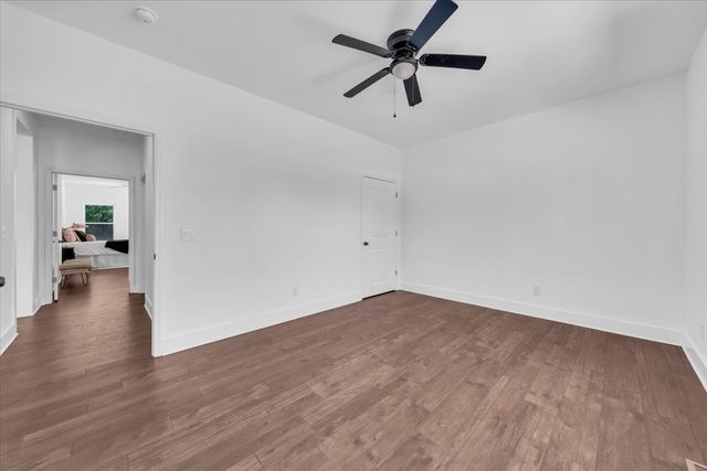 1736 Barker RD, Columbia, TN 38401
