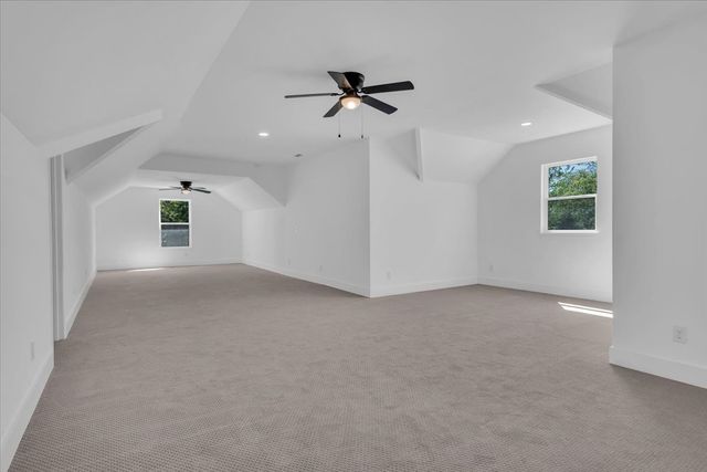 1736 Barker RD, Columbia, TN 38401