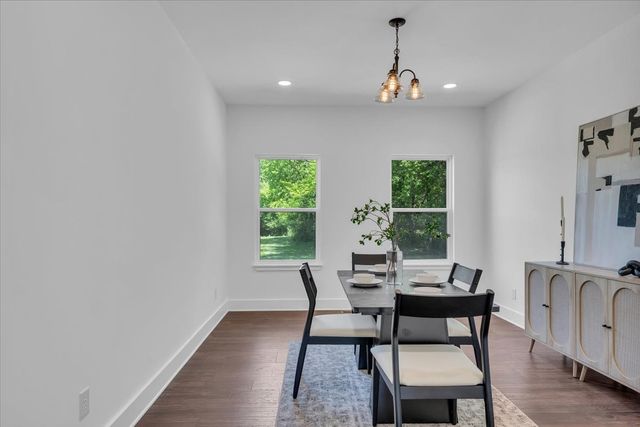 1736 Barker RD, Columbia, TN 38401