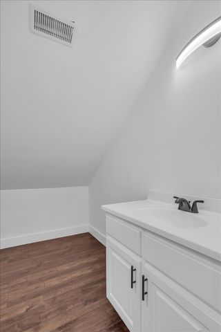 1736 Barker RD, Columbia, TN 38401