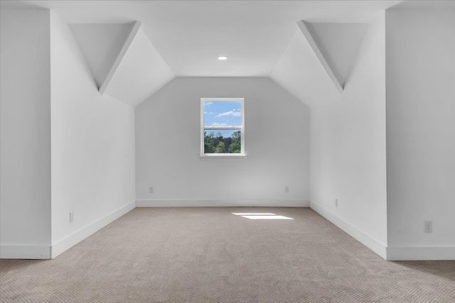 1736 Barker RD, Columbia, TN 38401
