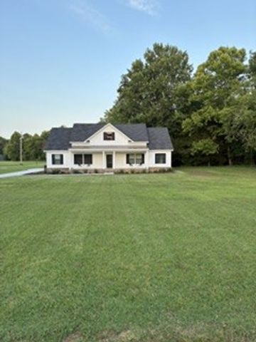 1736 Barker RD, Columbia, TN 38401