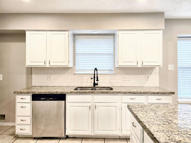 9215 Newkay Lane, Spring, TX 77379