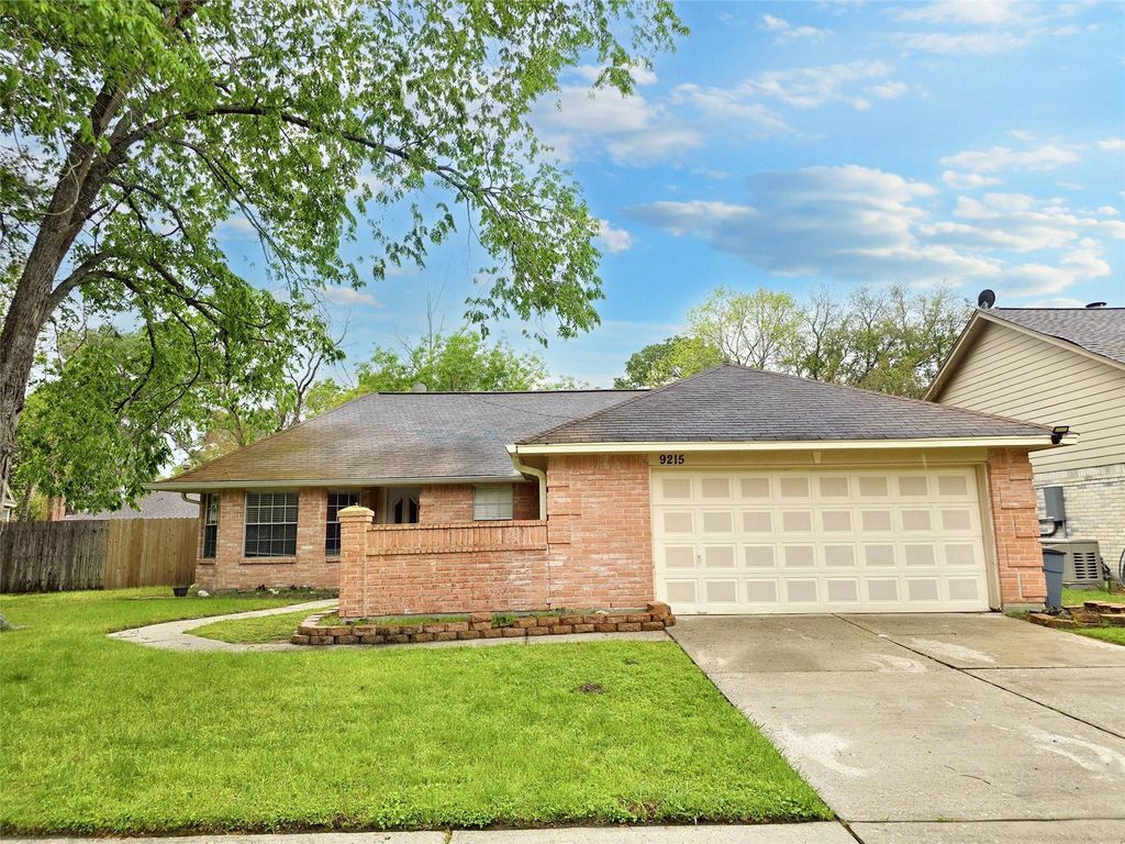9215 Newkay Lane, Spring, TX 77379