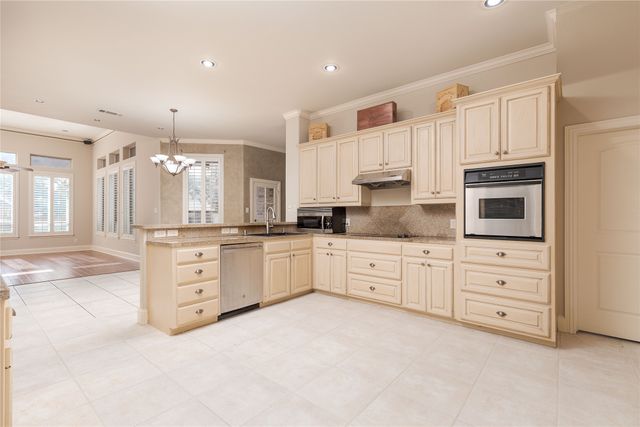 2811 Meadowside Drive, Mckinney, TX 75071