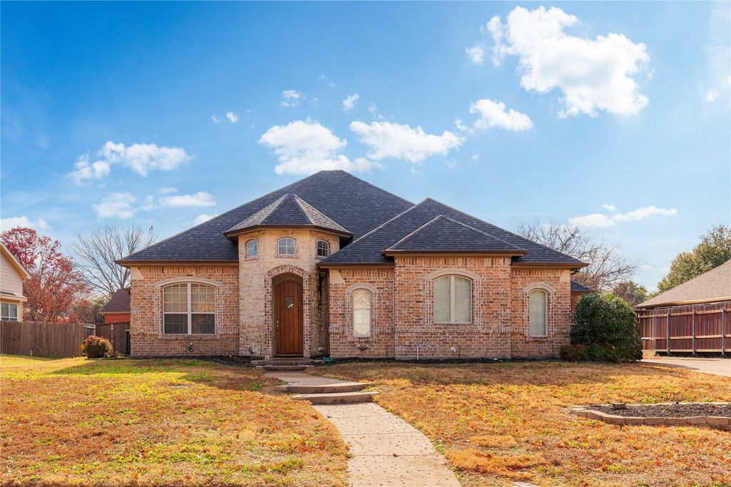 2811 Meadowside Drive, Mckinney, TX 75071