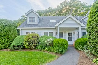 80 Pines Edge Dr 80, Northampton, MA 01060