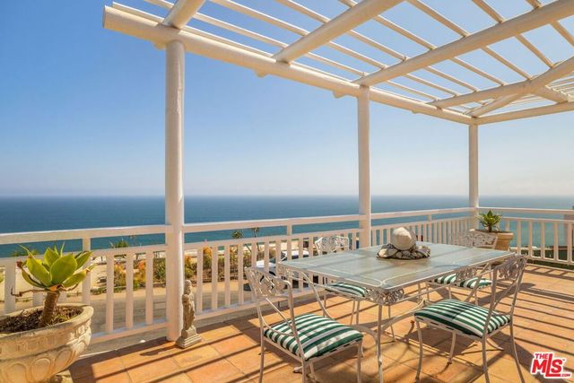 206 Bellino Drive, Los Angeles, CA 90272