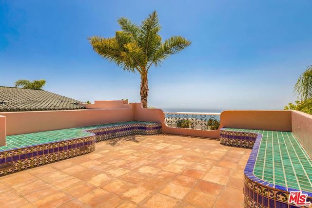 206 Bellino Drive, Los Angeles, CA 90272