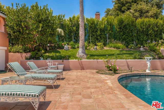 206 Bellino Drive, Los Angeles, CA 90272