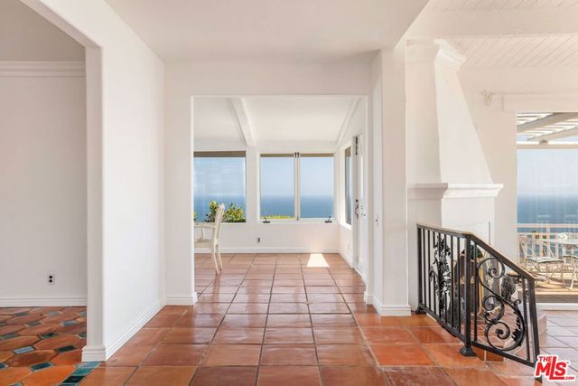 206 Bellino Drive, Los Angeles, CA 90272