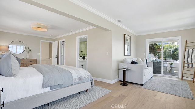 2747 E Ocean Boulevard, Long Beach, CA 90803
