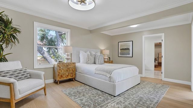 2747 E Ocean Boulevard, Long Beach, CA 90803