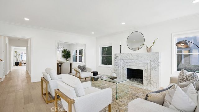 2747 E Ocean Boulevard, Long Beach, CA 90803