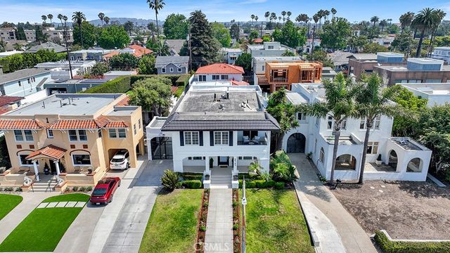 2747 E Ocean Boulevard, Long Beach, CA 90803