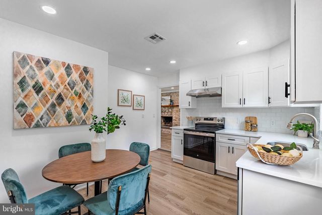 90 MORRIS RD, Ambler, PA 19002