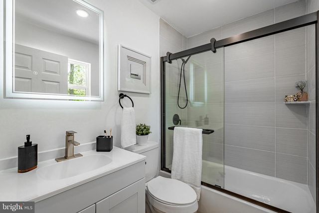 90 MORRIS RD, Ambler, PA 19002