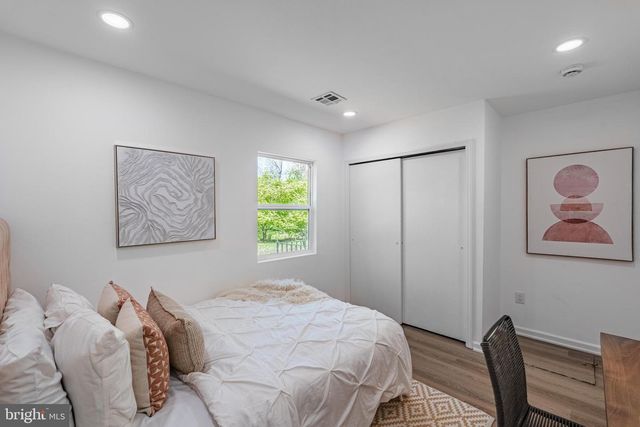 90 MORRIS RD, Ambler, PA 19002