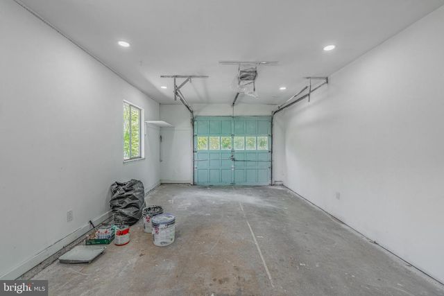 90 MORRIS RD, Ambler, PA 19002
