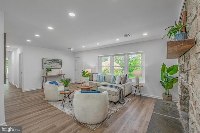 90 MORRIS RD, Ambler, PA 19002