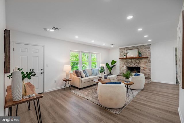 90 MORRIS RD, Ambler, PA 19002