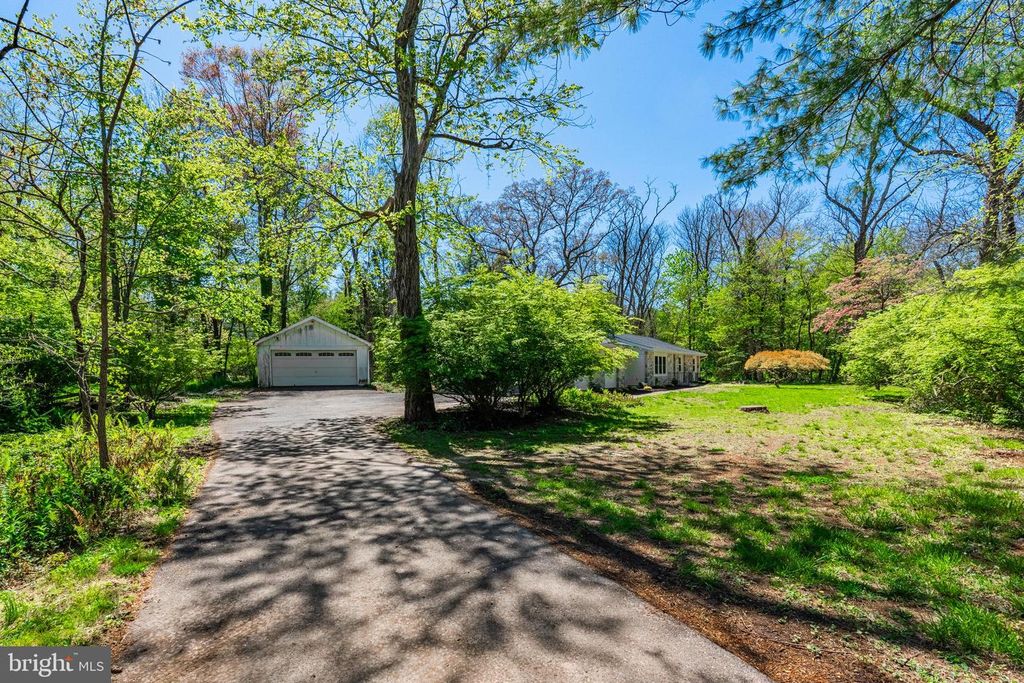 90 MORRIS RD, Ambler, PA 19002